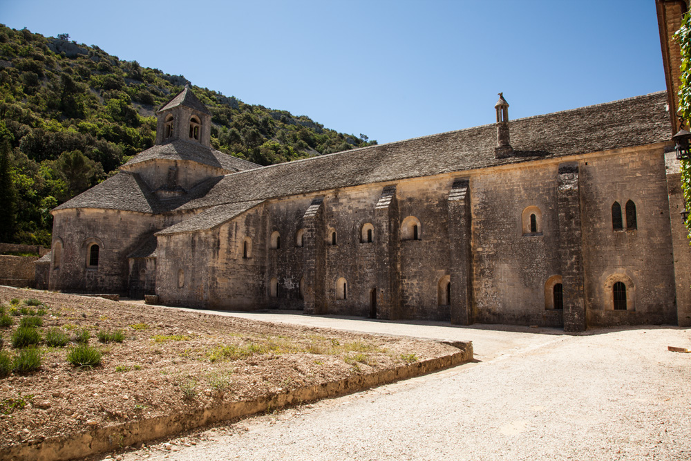 Abbaye-de-Sénanque-(63-sur-77)