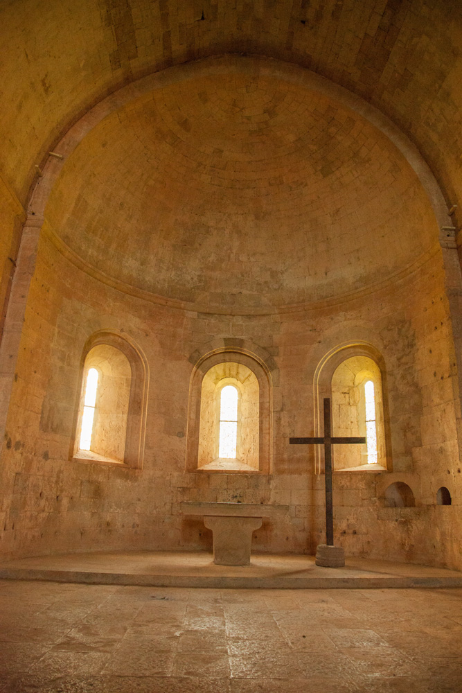 Abbaye-du-Thoronet-(10-sur-75)