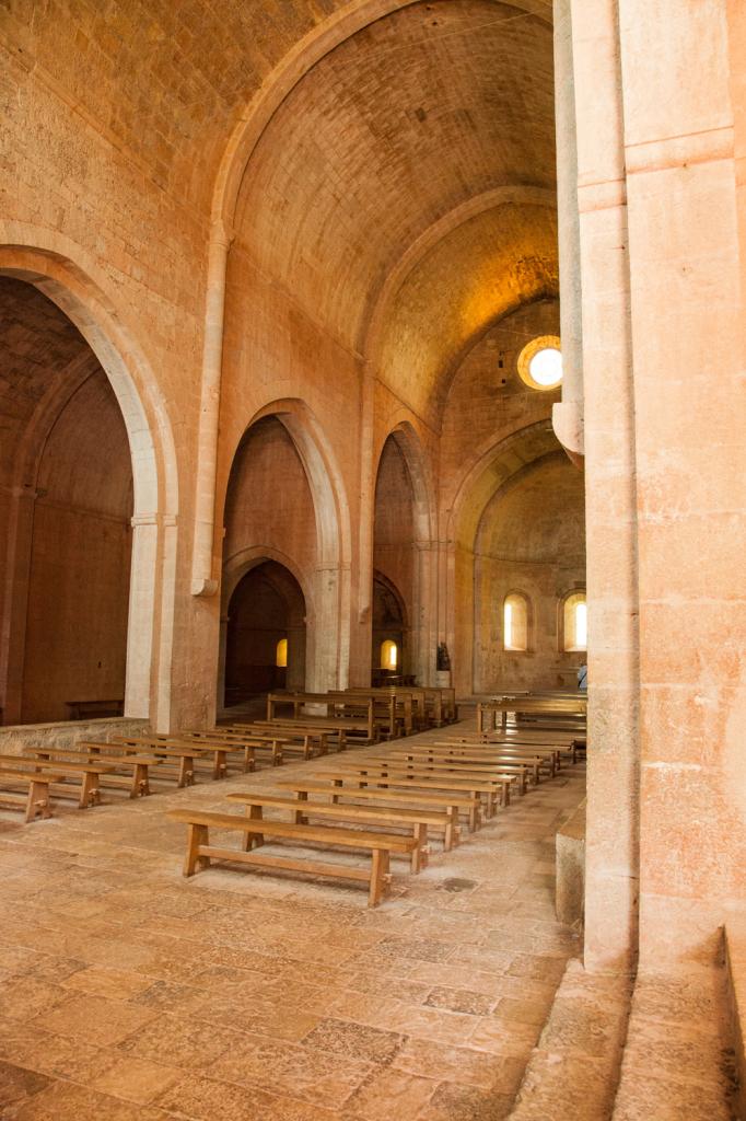 Abbaye-du-Thoronet-(2-sur-75)