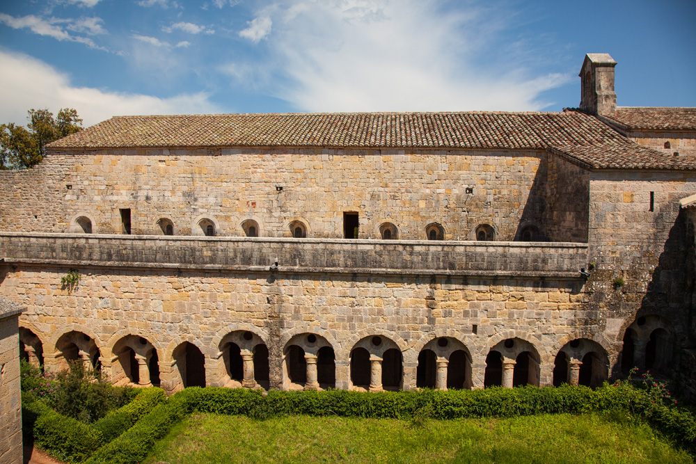 Abbaye-du-Thoronet-(23-sur-75)