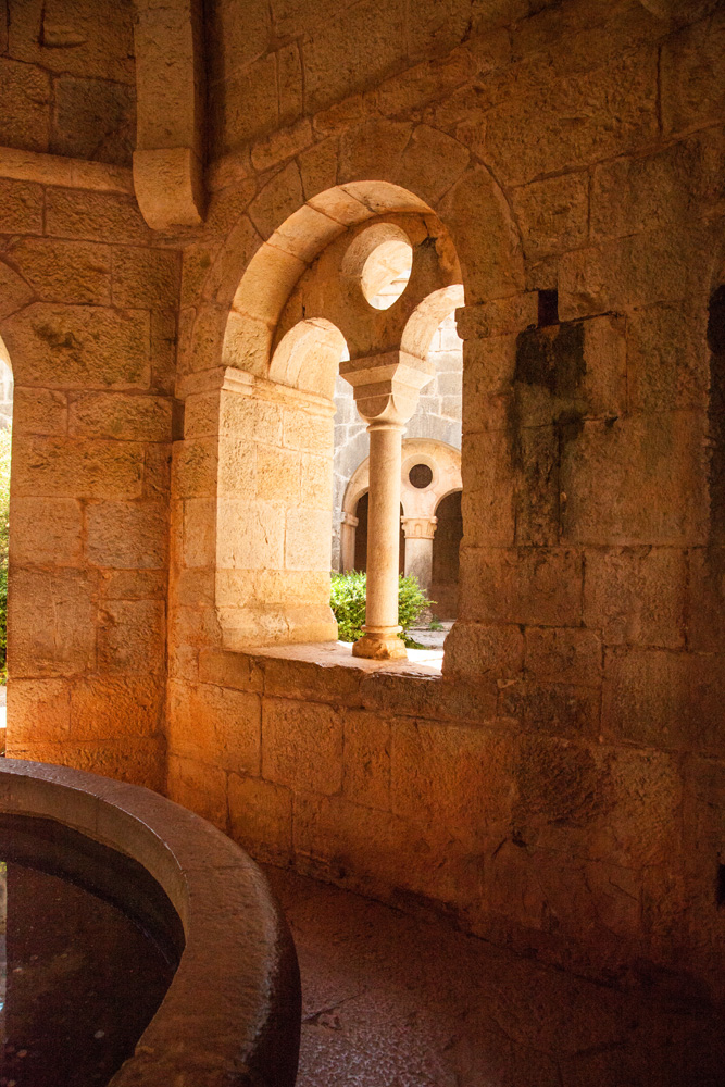 Abbaye-du-Thoronet-(36-sur-75)