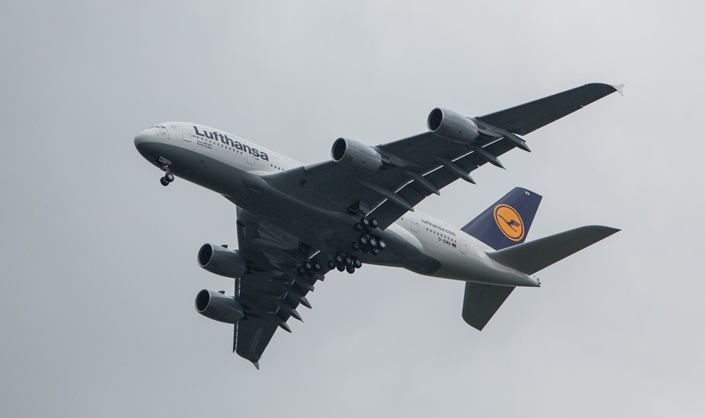 Airbus-A380-Lufthansa-4