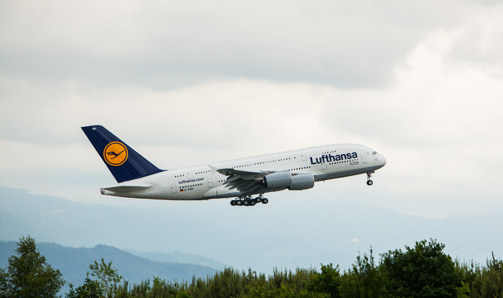 Airbus-A380-Lufthansa-65