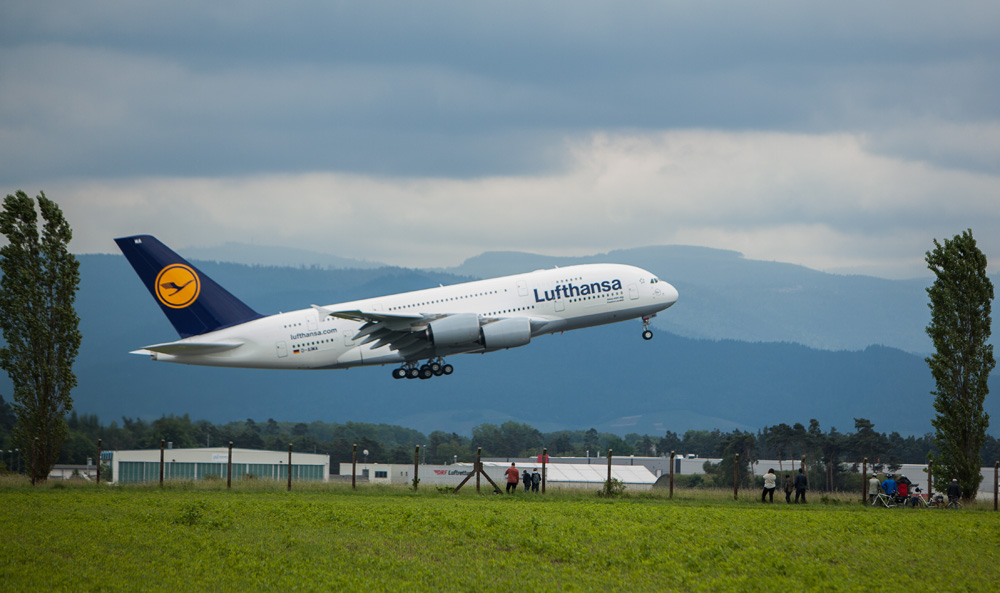Airbus-A380-Lufthansa-75